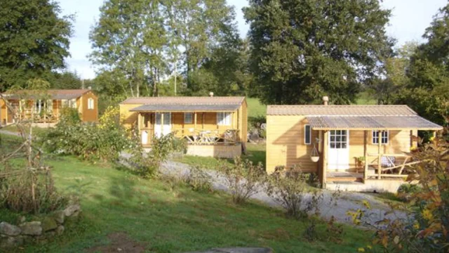 Bungalows à la ferme équestre de la Chevauchée - Tourisme Durable, vacances à la ferme en Creuse