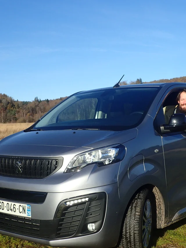 Service chauffeur, guide conférencier, taxi, transport en voiture électrique - Chemins Limousin