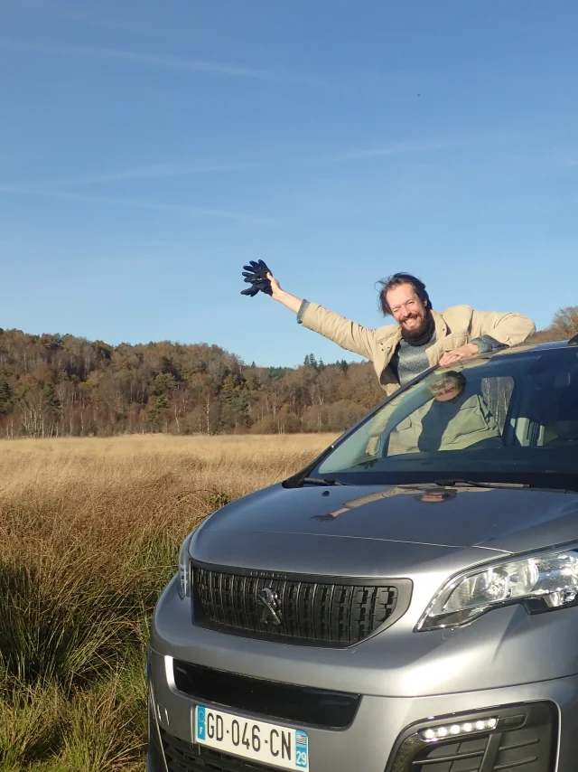 Service chauffeur, guide conférencier, taxi, transport en voiture électrique - Chemins Limousin