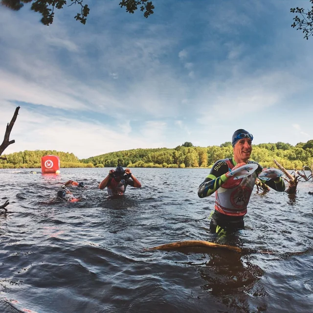 Swimrunman Lac De Vassivière - ©Akuna