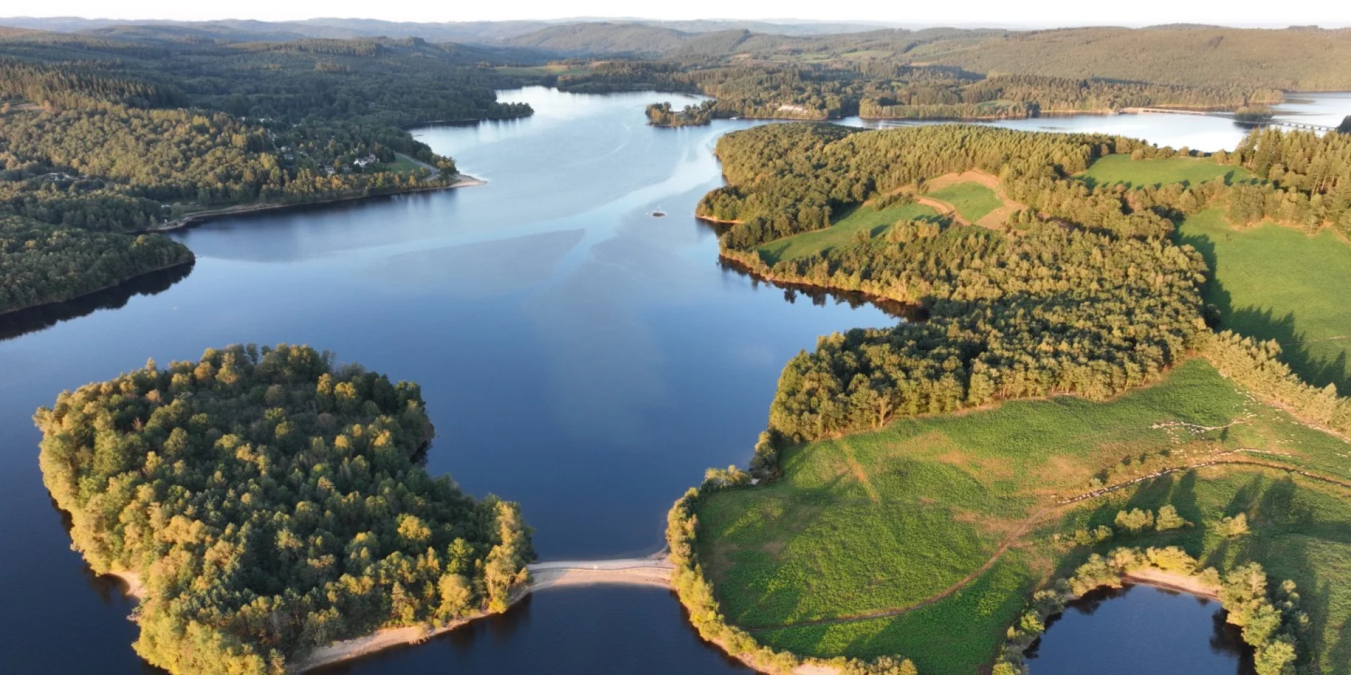 Le Lac de Vassivi&egrave;re | Tourisme Creuse Limousin