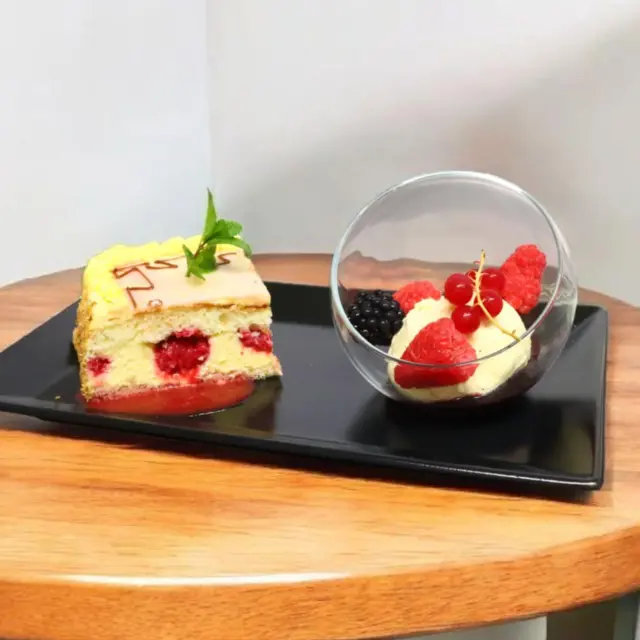 Mainsat Restaurant Le Mainsat Framboisier Et Sa Glace Vanille Le Mainsat