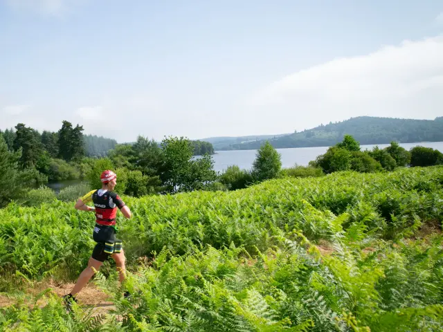 Swimrunman Vassivière 2025©Photographics Maxime Authier