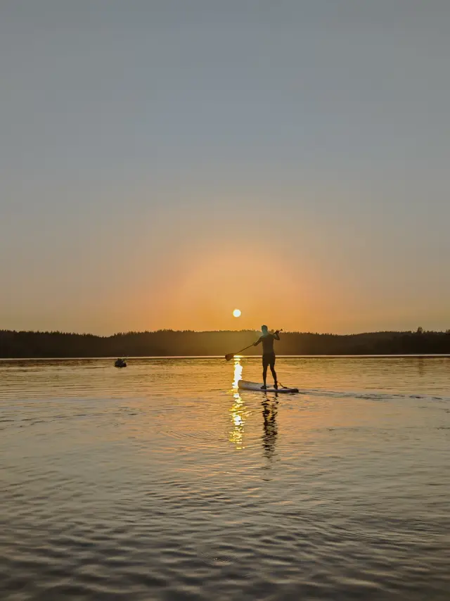 Activités nautiques sur le lac de Vassivière Creuse Sud Ouest