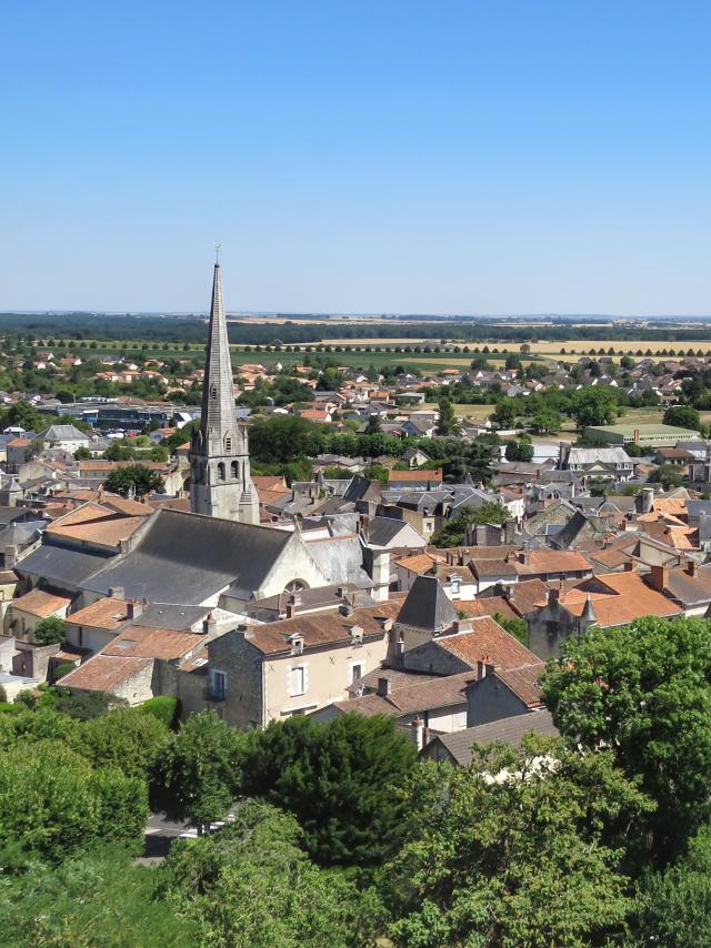 Vue sur Loudun depuis la Tour Carrée
