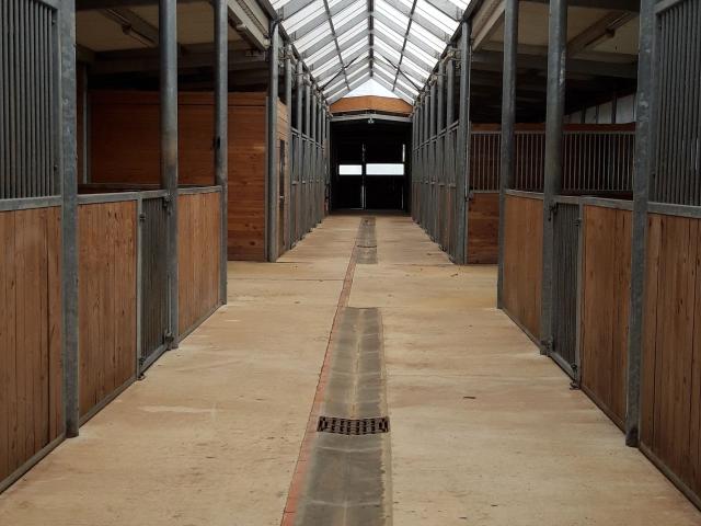 centre-equestre-craon-002.jpg