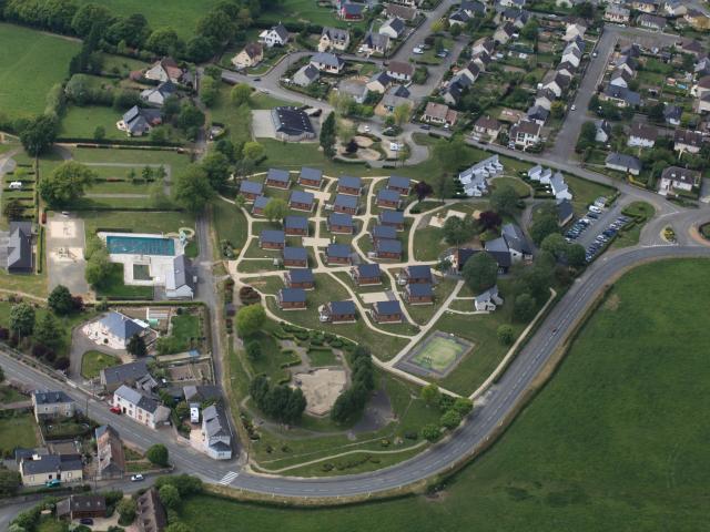 Vue aérienne du village vacances de Sainte-Suzanne