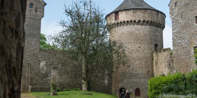 Château de Lassay - Lassay-les-Châteaux