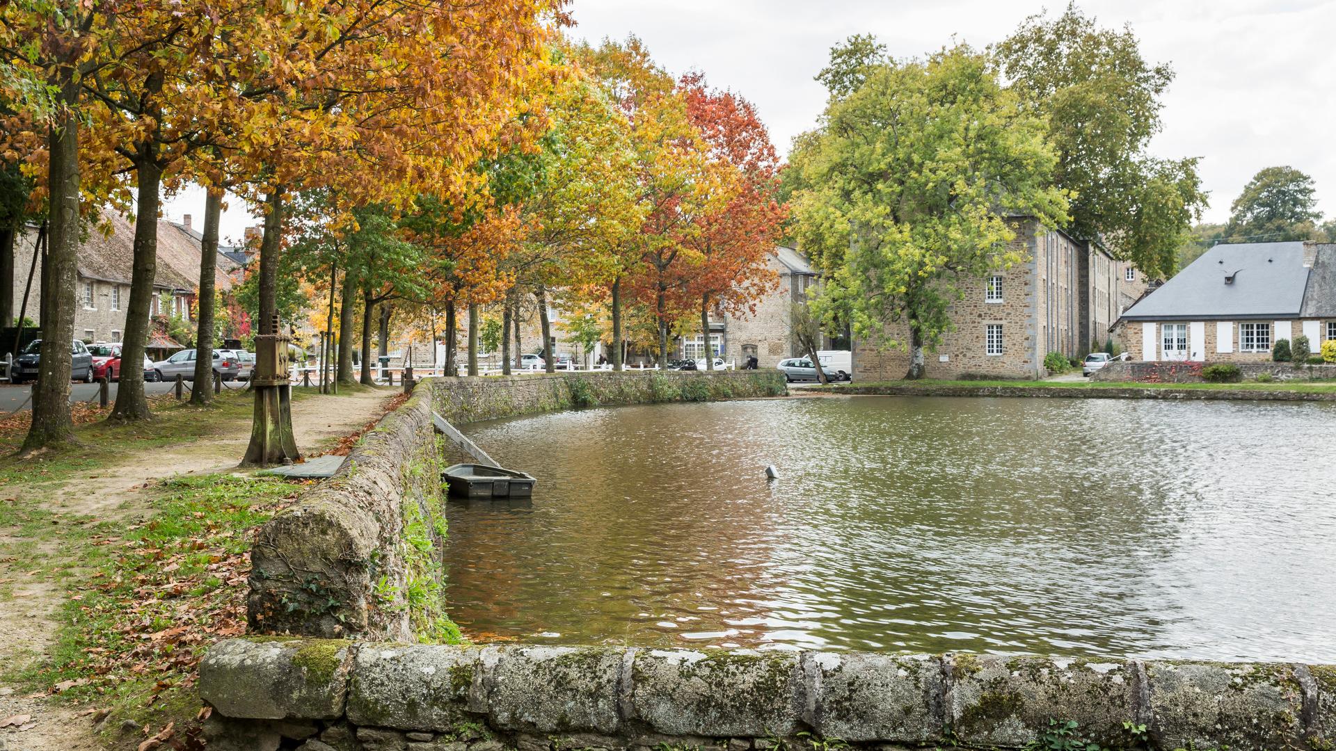Fontaine Daniel -- Les Toiles de Mayenne