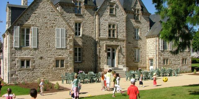 Château du bourg - Saint Denis de Gastines