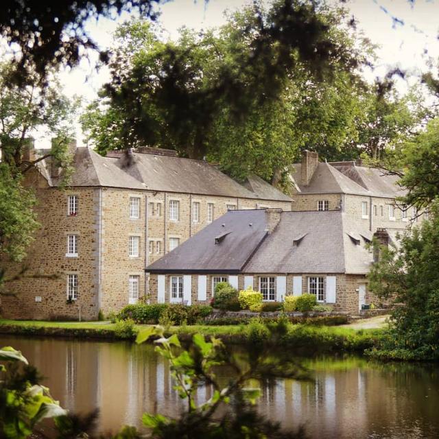 Instagram #hautemayenne