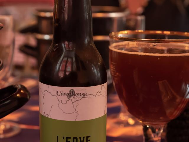 Bière De La Brasserie L'eveilleuse à Saint Pierre Sur Erve ©foehn Photographie (17)