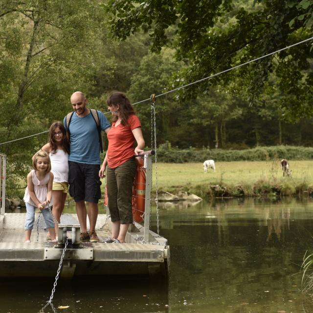 Randonnee En Famille Dans Le Nord Est De La Mayenne Parc Naturel Regional Normandie Maine Saint Pierre Des Nids Cp Pascal Beltrami Mayenne Tourisme 1920px