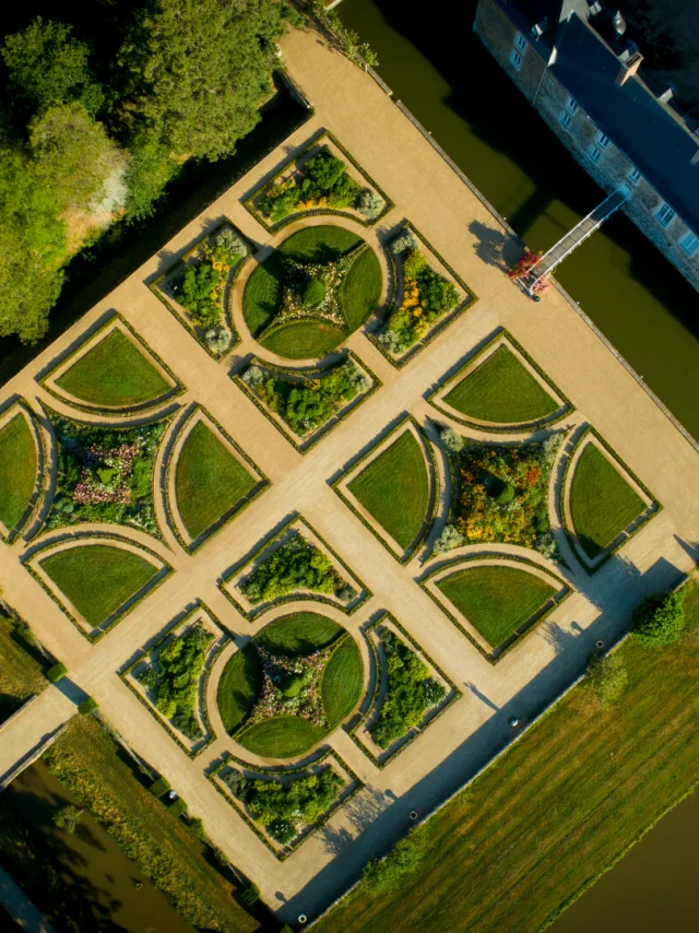 Chateau Des Arcis Meslay Du Maine Cp Pascal Beltrami Mayenne Tourisme 1920px