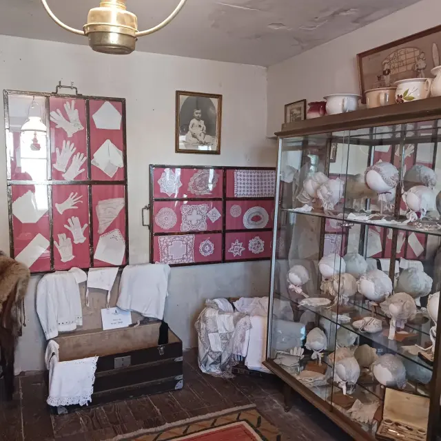 384329758 702096025294796 5356620886797889845 N