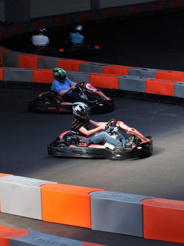 Karting Le Carré Saint-Martin 2004 Saint-Martin-lez-TatinghemKarting Le Carré Saint-Martin 2004 Saint-Martin-lez-Tatinghem
