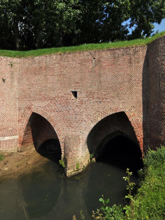 Porte de Beaulieu 2010 in Aire Sur La Lys (1)