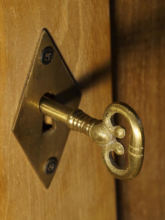 hosting key