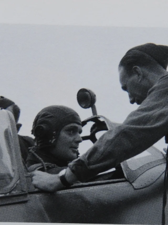 Dscn5828 With Squad 19 Duxford