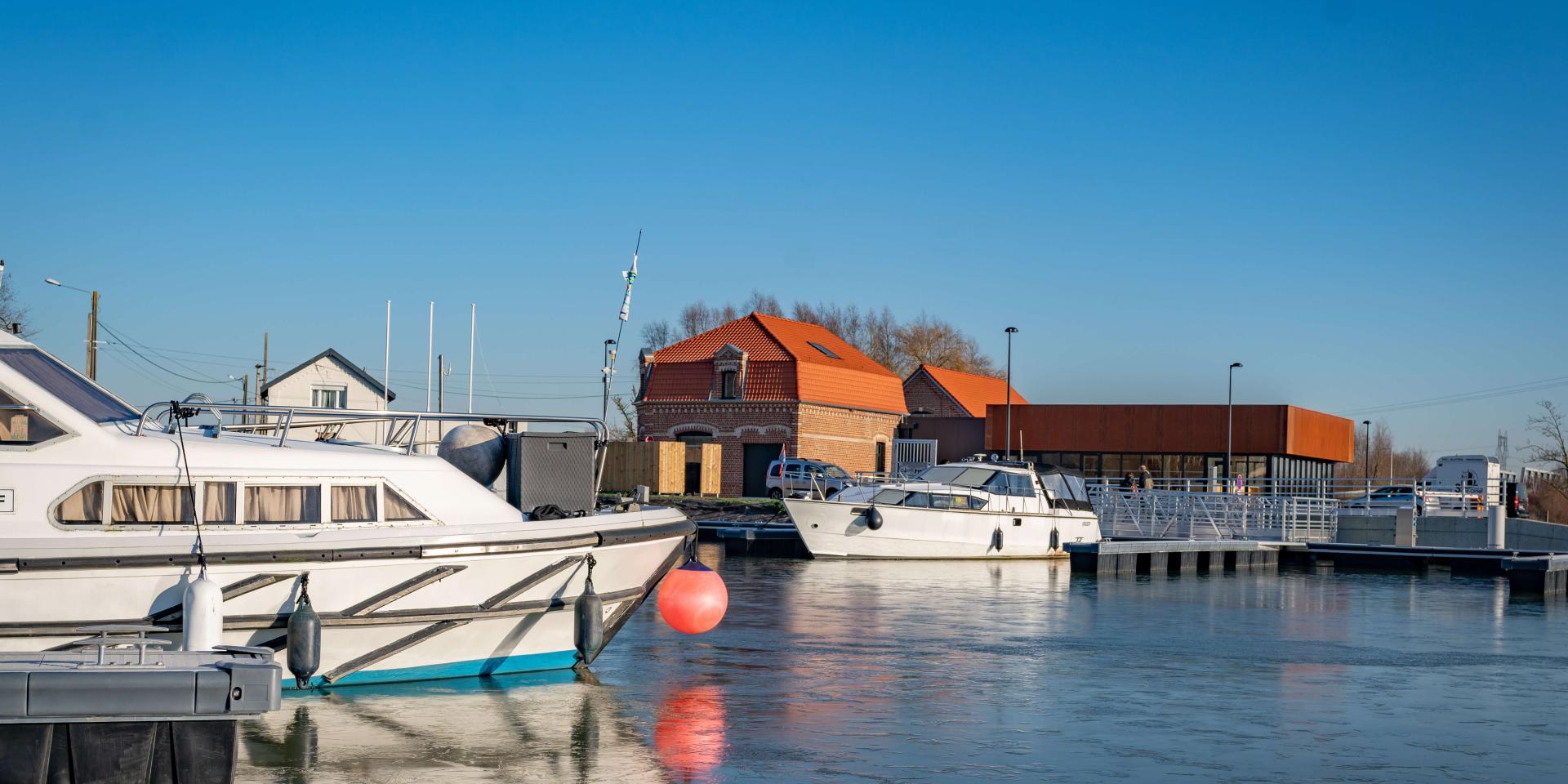 Port Fluvial Daire Sur La Lys Tourist Country Saint Omer 5