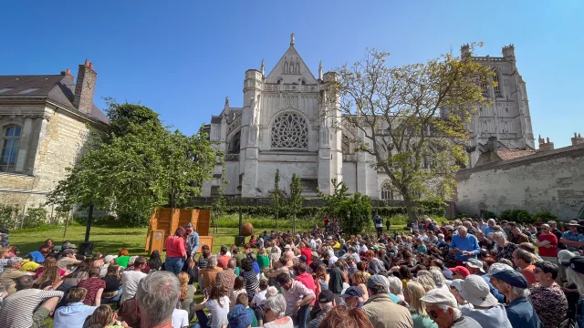 Sous les Pavés l'Art