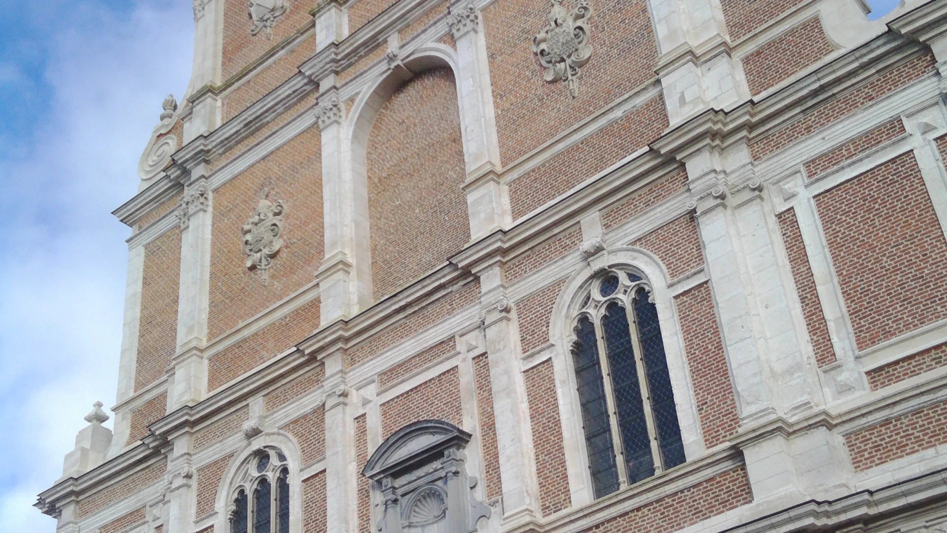 Chapelle Des Jesuites Facade Renovee 2014 Saint Omer Otrso