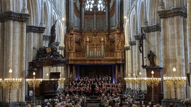 Concert Orchestre de la Morinie à la cathedrale de Saint-Omer_Archive 2022_Daniel Queze
