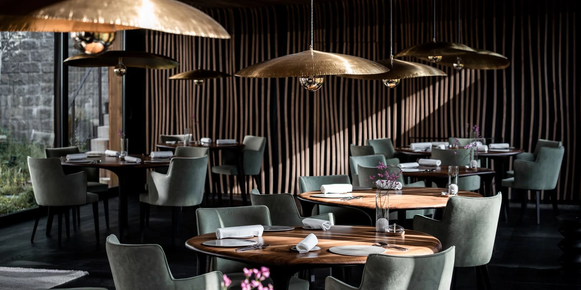 Uriage Restauration et Gastronomie - Ambiance Salle - Studio Papi Aime Mamie