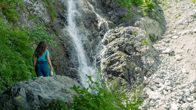 Paysage de randonnée - Cascade De L'Oursière Uriage Marie El Hajal