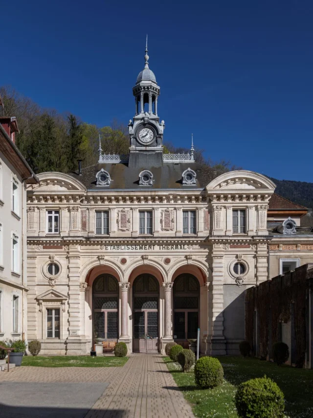 Bâtiment des Thermes d'Uriage - Marie El Hajal
