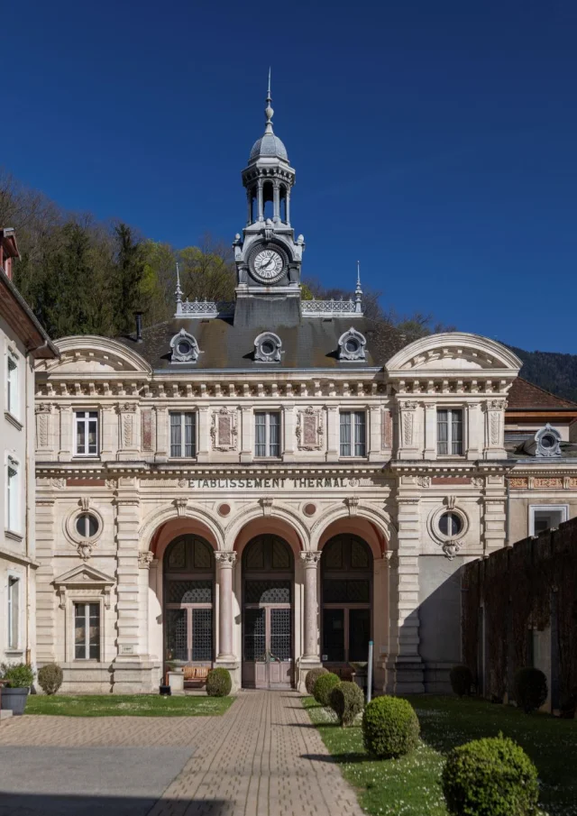 Bâtiment des Thermes d'Uriage - Marie El Hajal