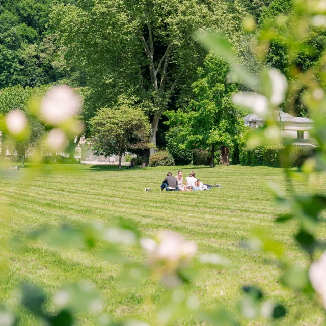 Uriage Paysage Parc Couple -Marie El Hajal