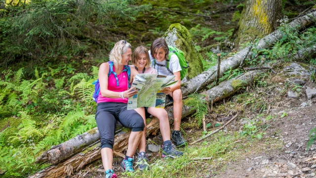 Randonnée en famille à Uriage - Johan Chemin 2022