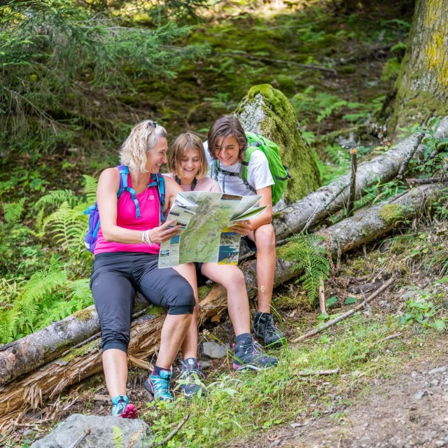 Randonnée en famille à Uriage - Johan Chemin 2022