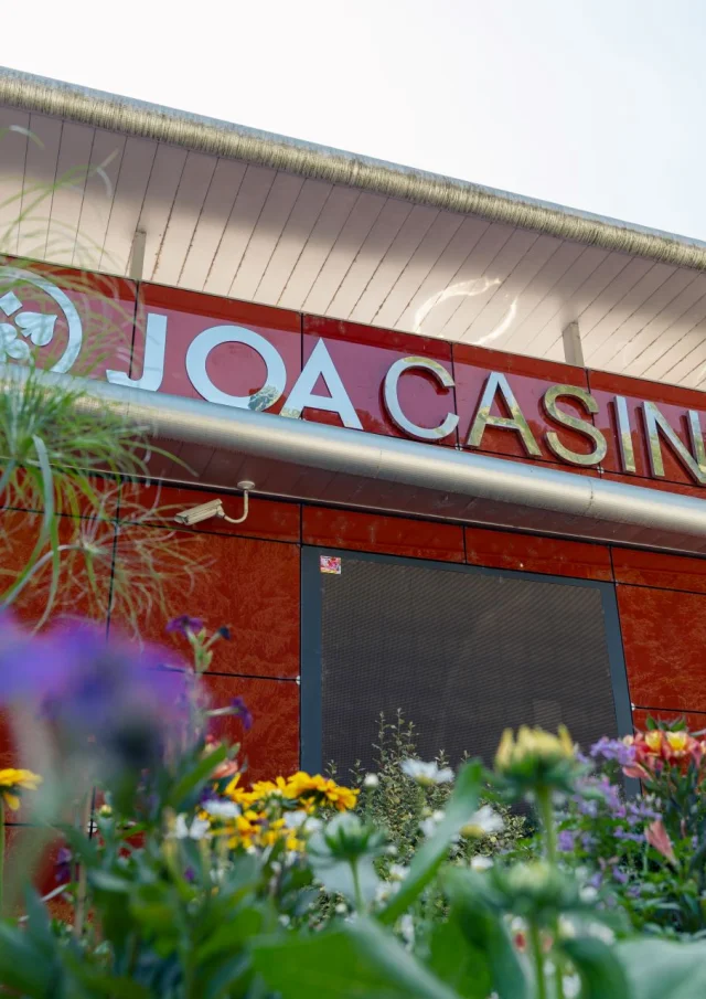 Uriage Casino JOA Marie El Hajal