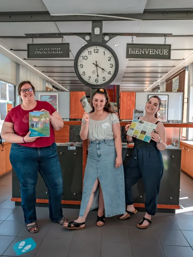 Uriage Tourist Office team