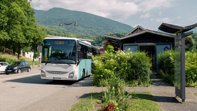 Ligne de Bus Mtag Uriage Marie El Hajal