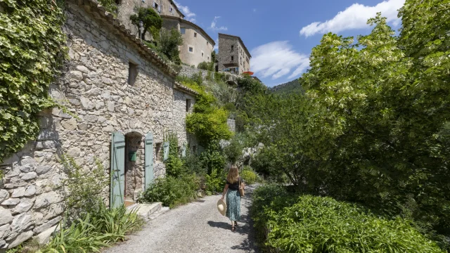 Dorf Brantes im Frühling