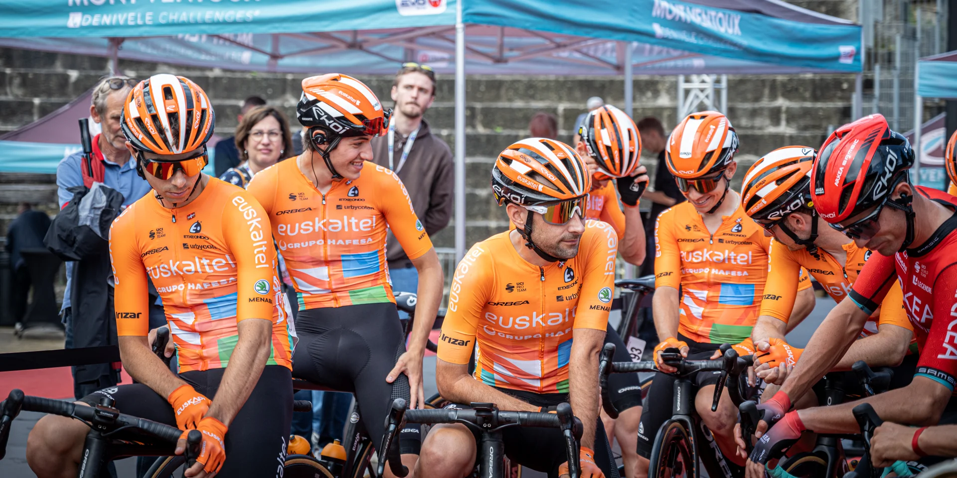 Départ de la course pro GF Mont Ventoux 2023