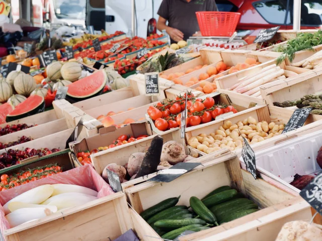 Vaison-la-Romaine market