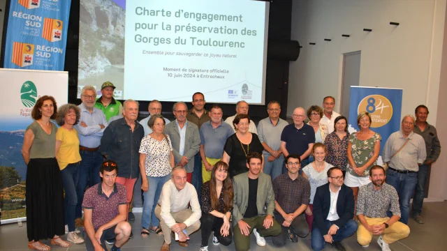 Signature de la charte d'engagement pour la préservation des Gorges du Toulourenc