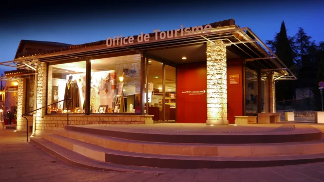 OTI Vaison Ventoux Provence de nuit