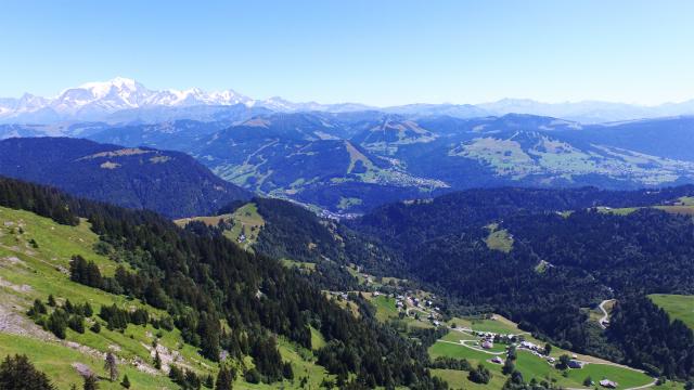 Le Val d'Arly en été
