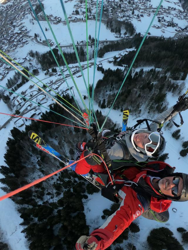 parapente-hiver-la-giettaz.jpg