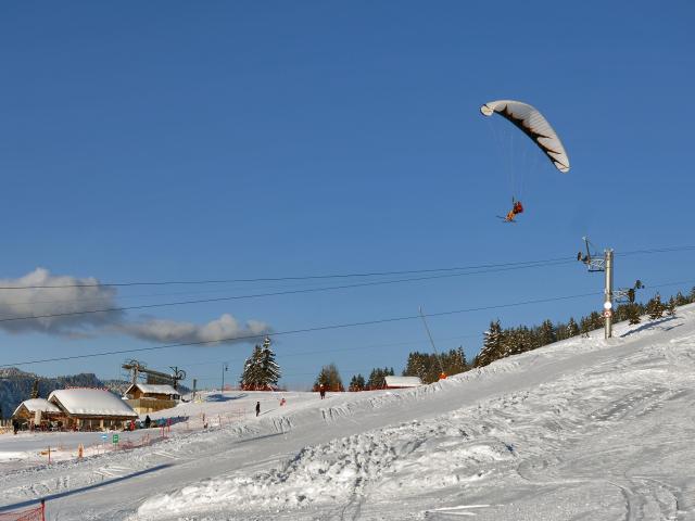 Parapente au Cernix