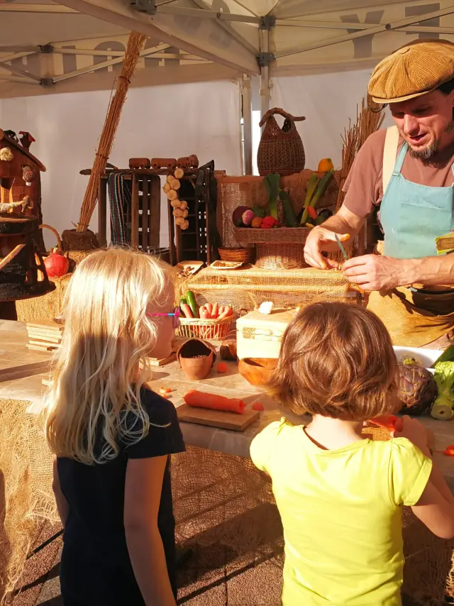 Spectacle Forain Du Potager Musical Les Arts Verts Scaled 1