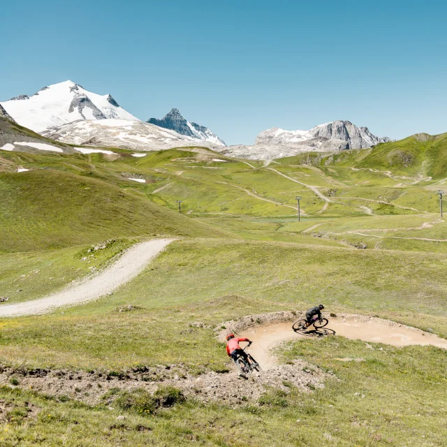 bike park; montagne; été; vélos; grande Motte; famille