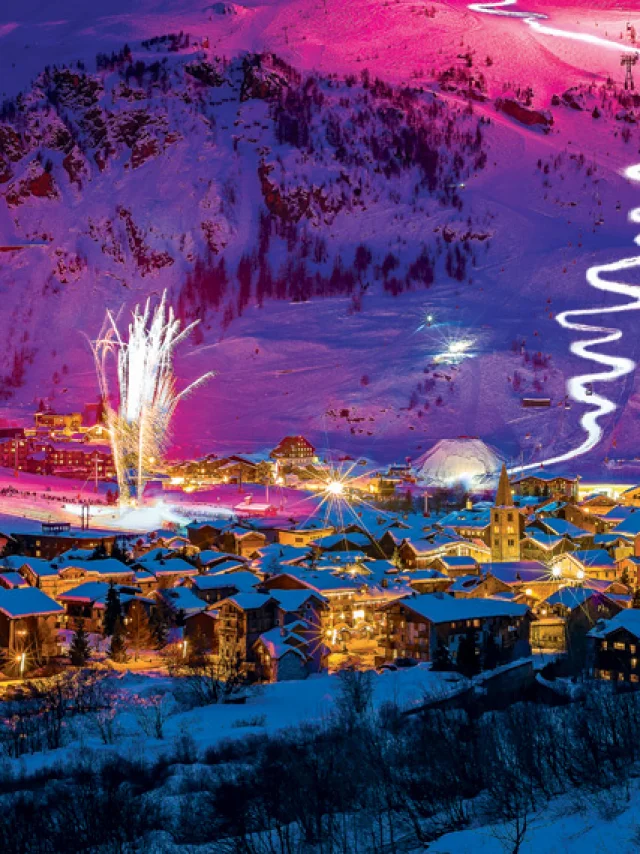 Descente aux flambeaux et feux d'artifices à Val d'Isère