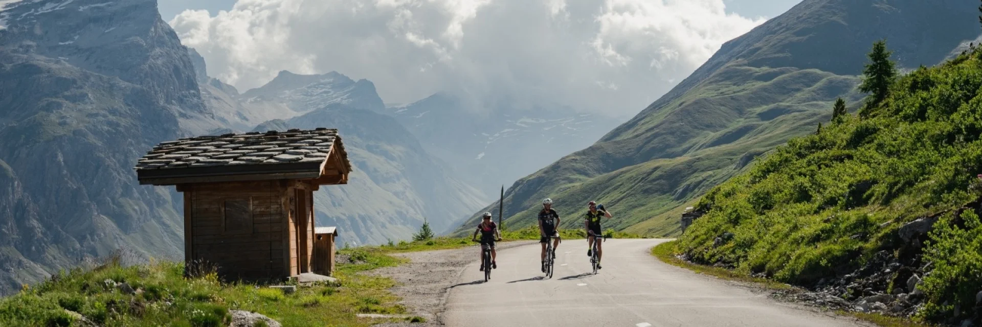 Col de l'Iseran by bike