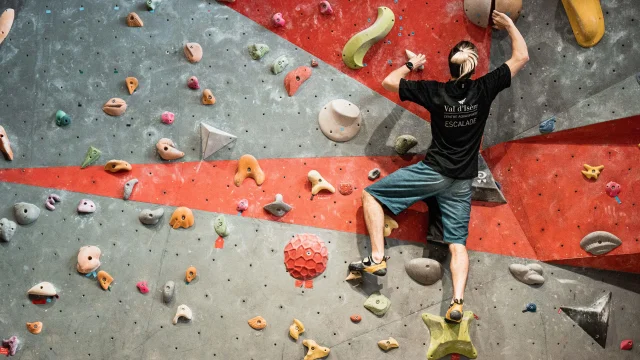 Indoor climbing wall at the Centre Aquasportif in Val d'Isère